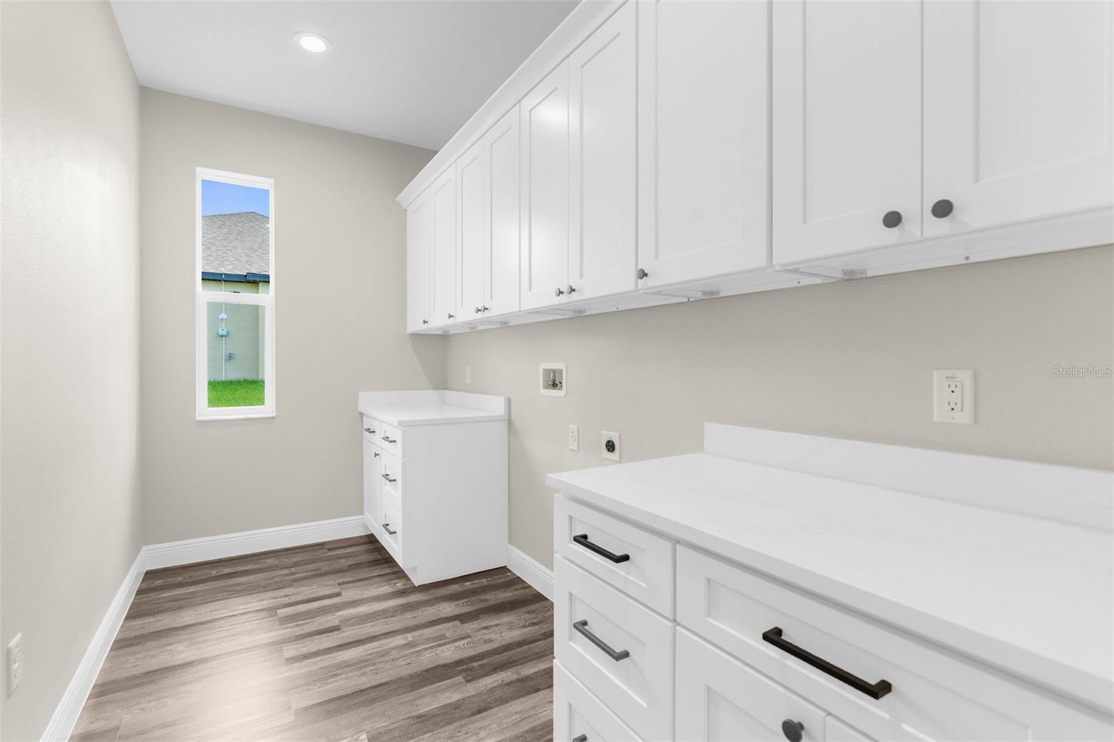 ROYAL HIGHLANDS - Residential