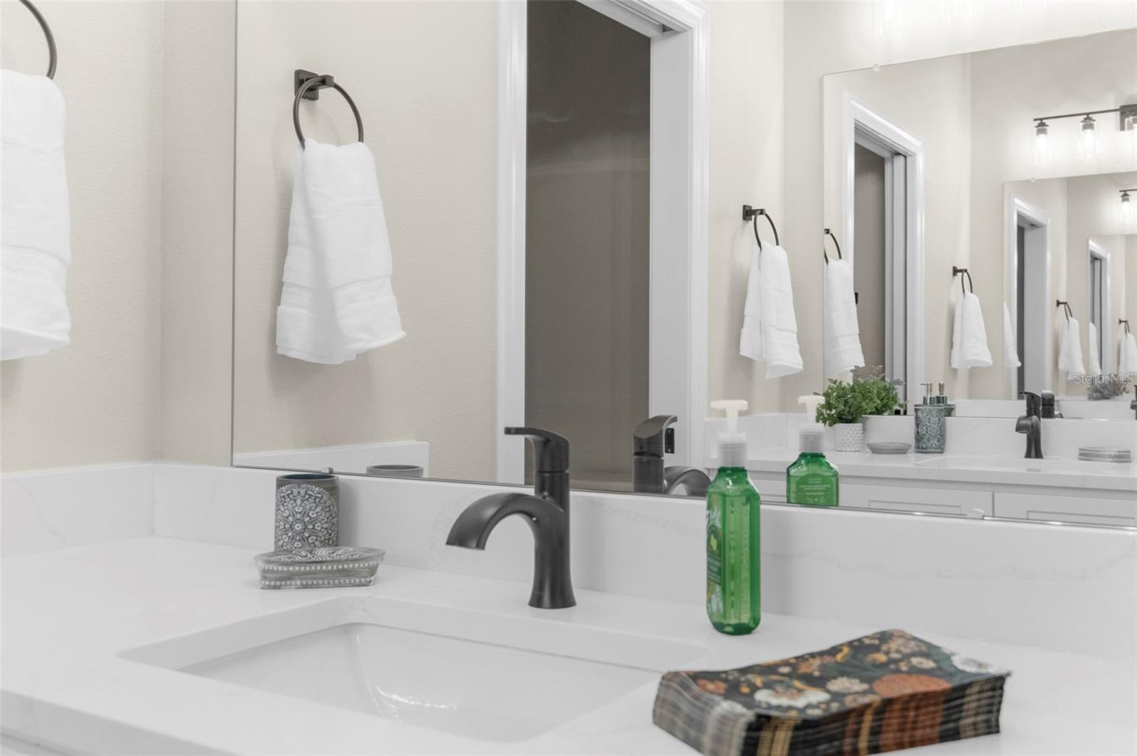 ROYAL HIGHLANDS - Residential