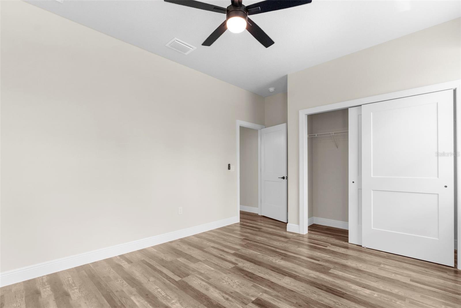 ROYAL HIGHLANDS - Residential