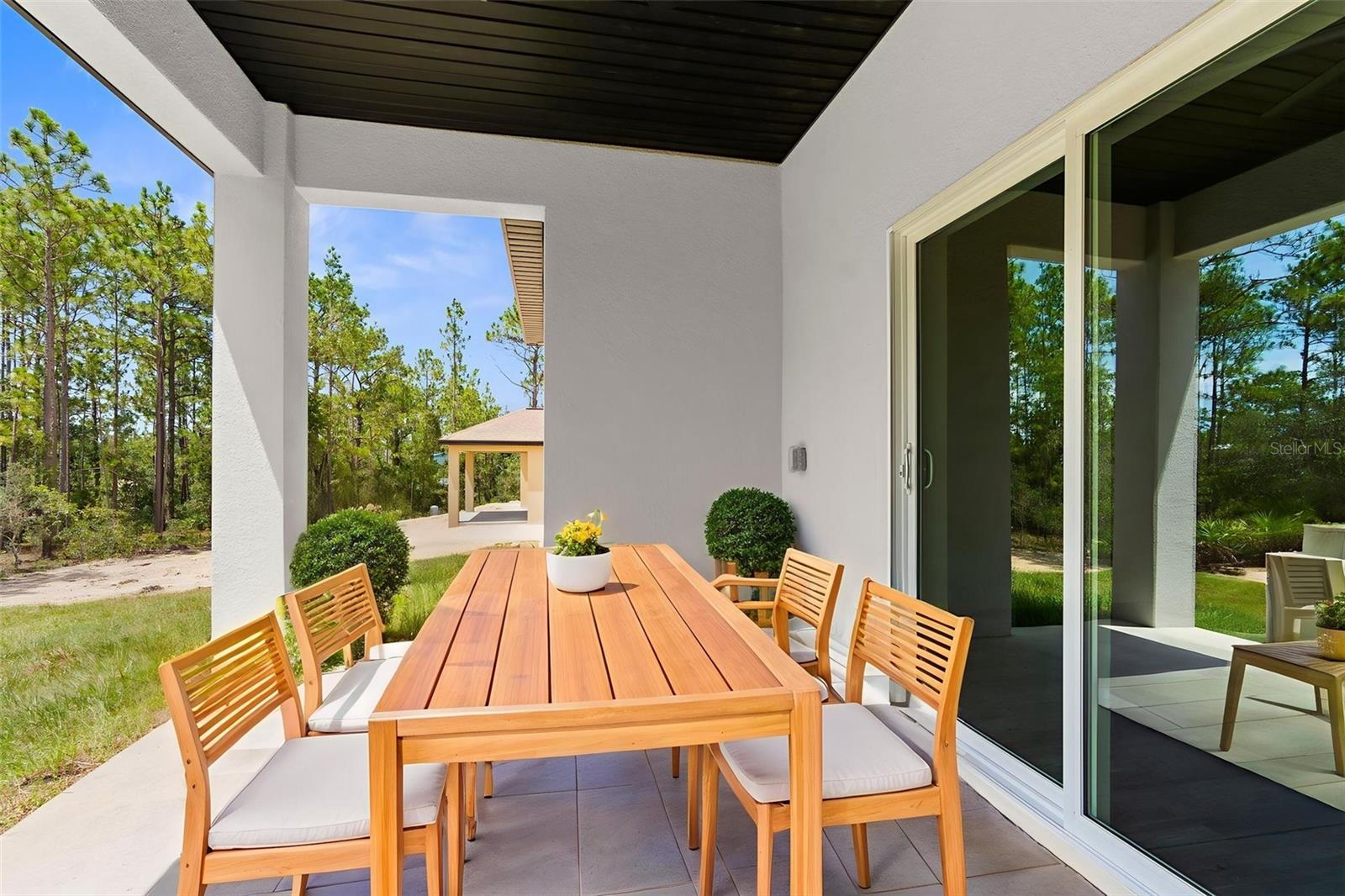 ROYAL HIGHLANDS - Residential