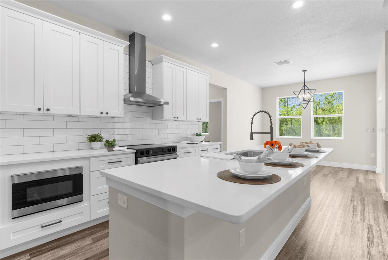 ROYAL HIGHLANDS - Residential