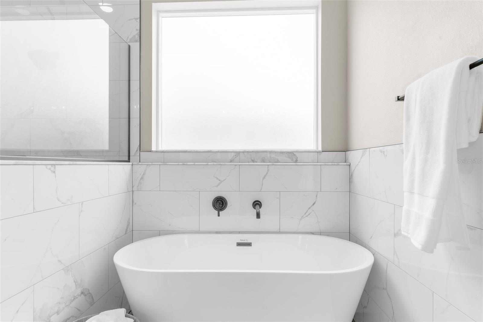 ROYAL HIGHLANDS - Residential