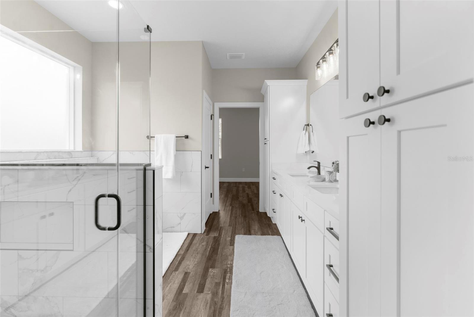 ROYAL HIGHLANDS - Residential