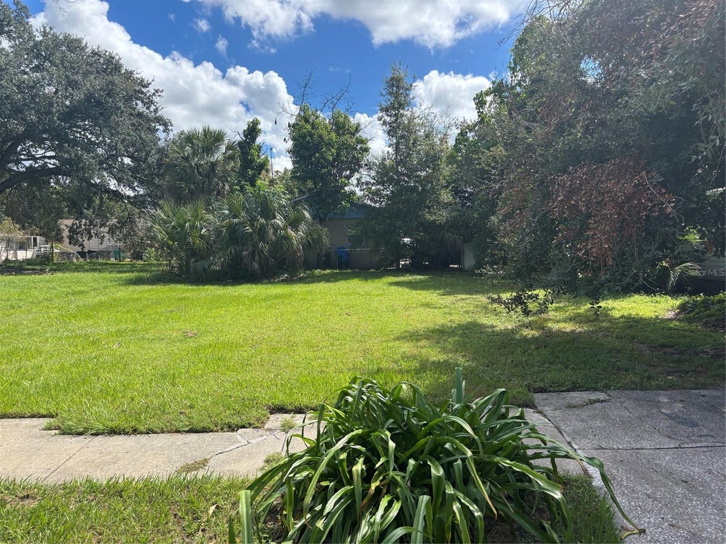 Photo of 437 Mcfall Avenue, Orlando, FL 32805 (MLS # O6443556)