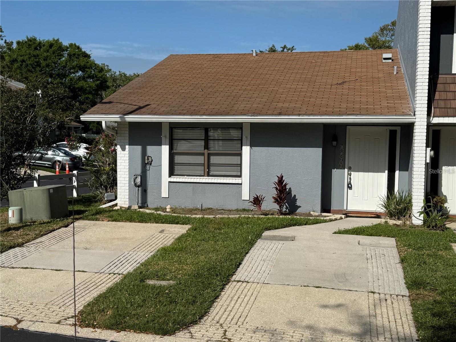 HARVARD ARMS TWNHS - Residential