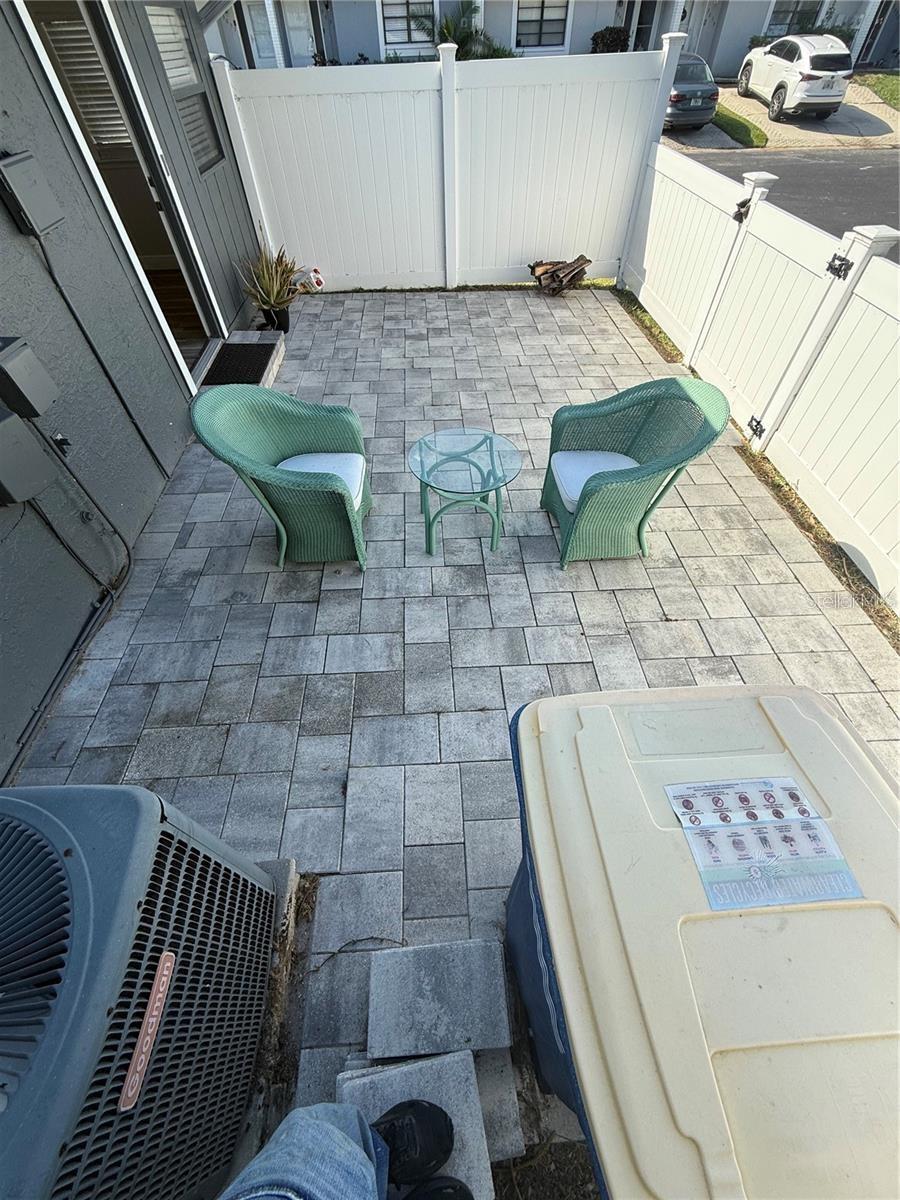 HARVARD ARMS TWNHS - Residential