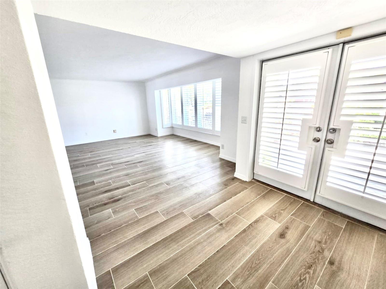 HARBOR BLUFFS SEC 5 - Residential Lease