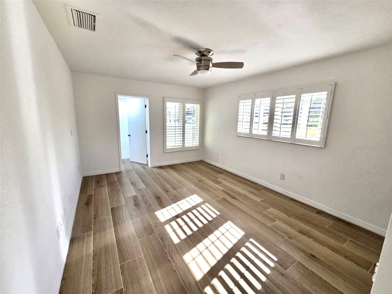 HARBOR BLUFFS SEC 5 - Residential Lease