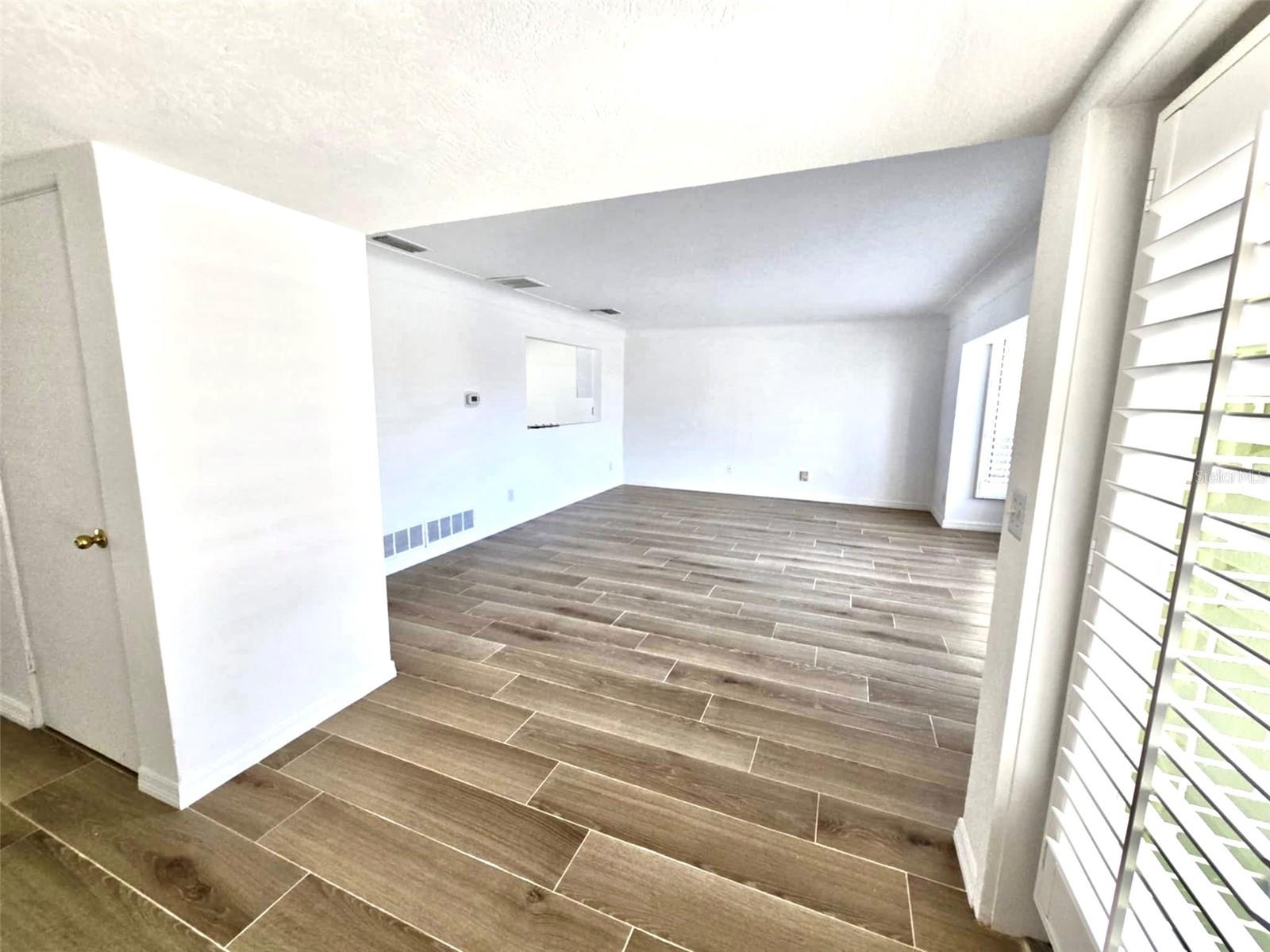 HARBOR BLUFFS SEC 5 - Residential Lease