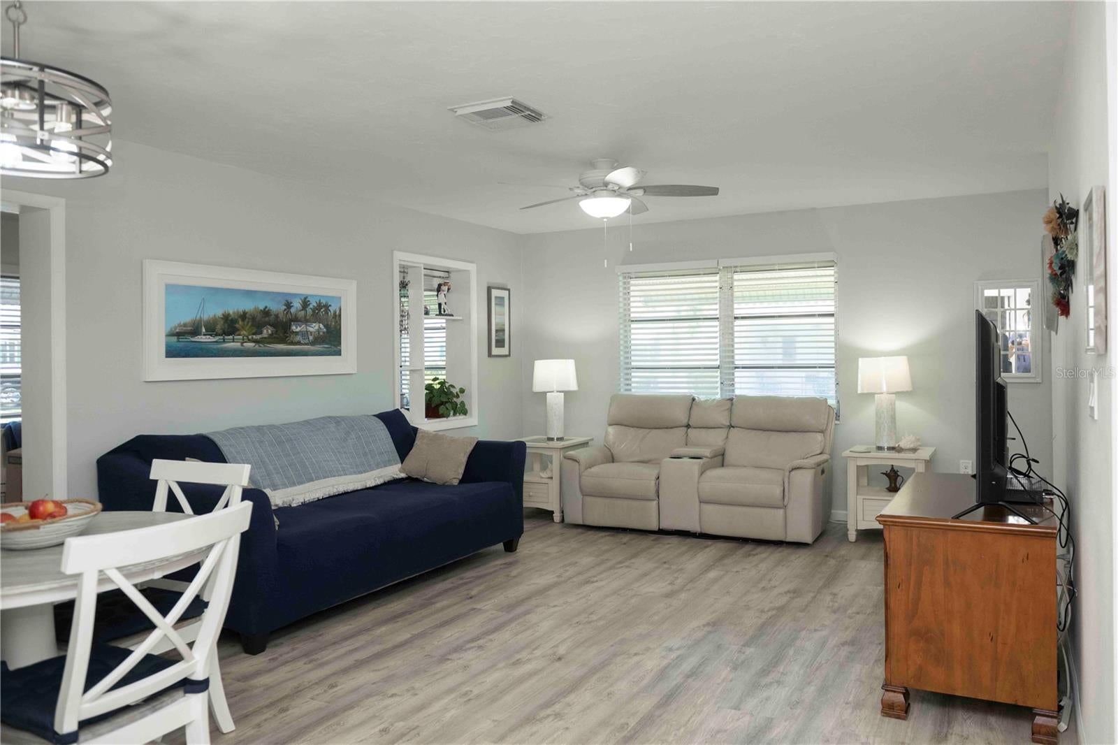 6061 CORAL WAY, BRADENTON, FL, 34207 4 6061 CORAL WAY