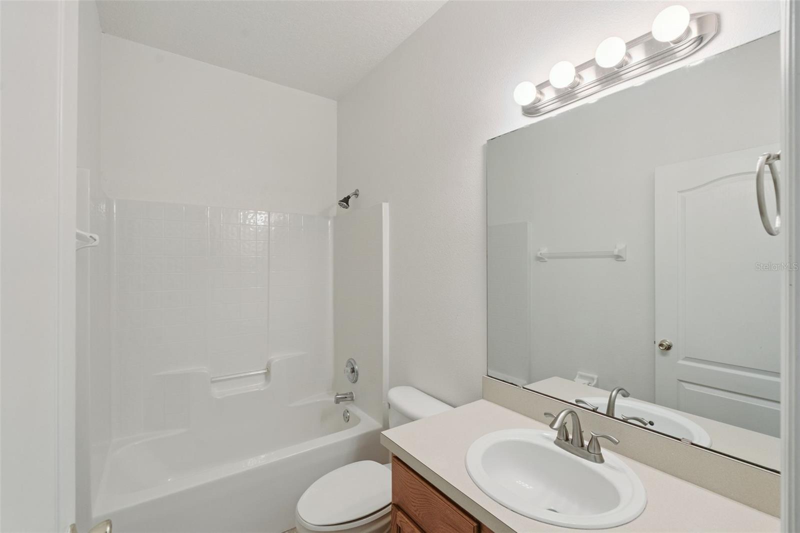 WATERSIDE ESTATES - Residential