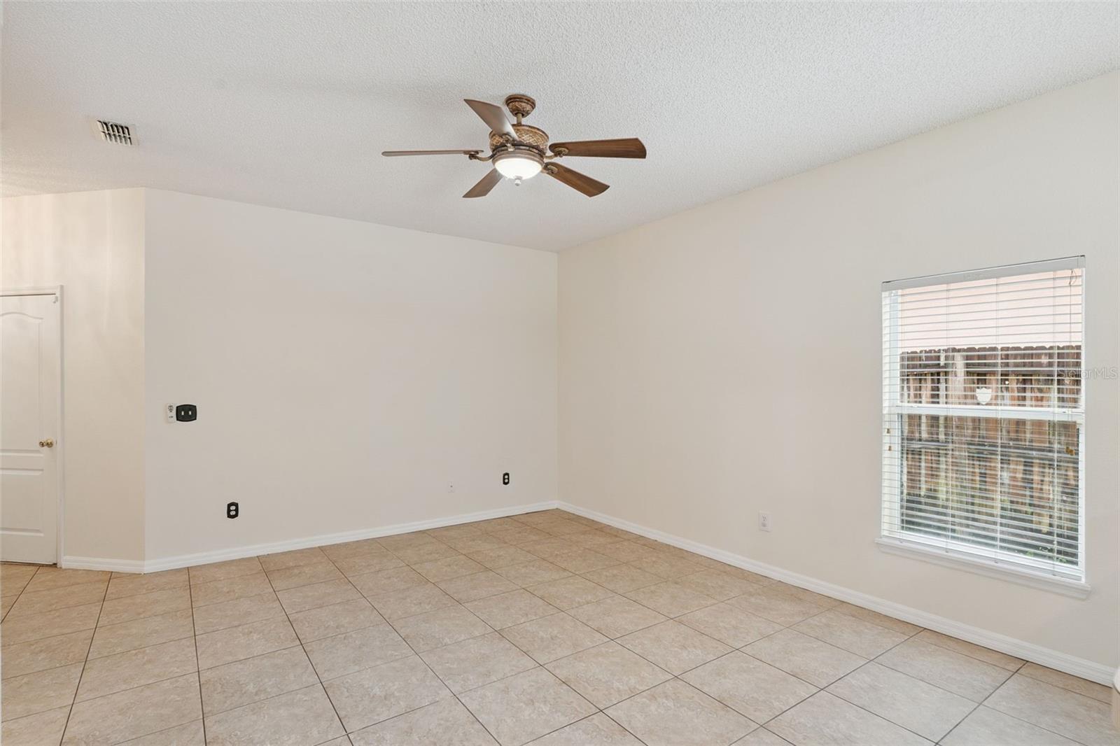 WATERSIDE ESTATES - Residential