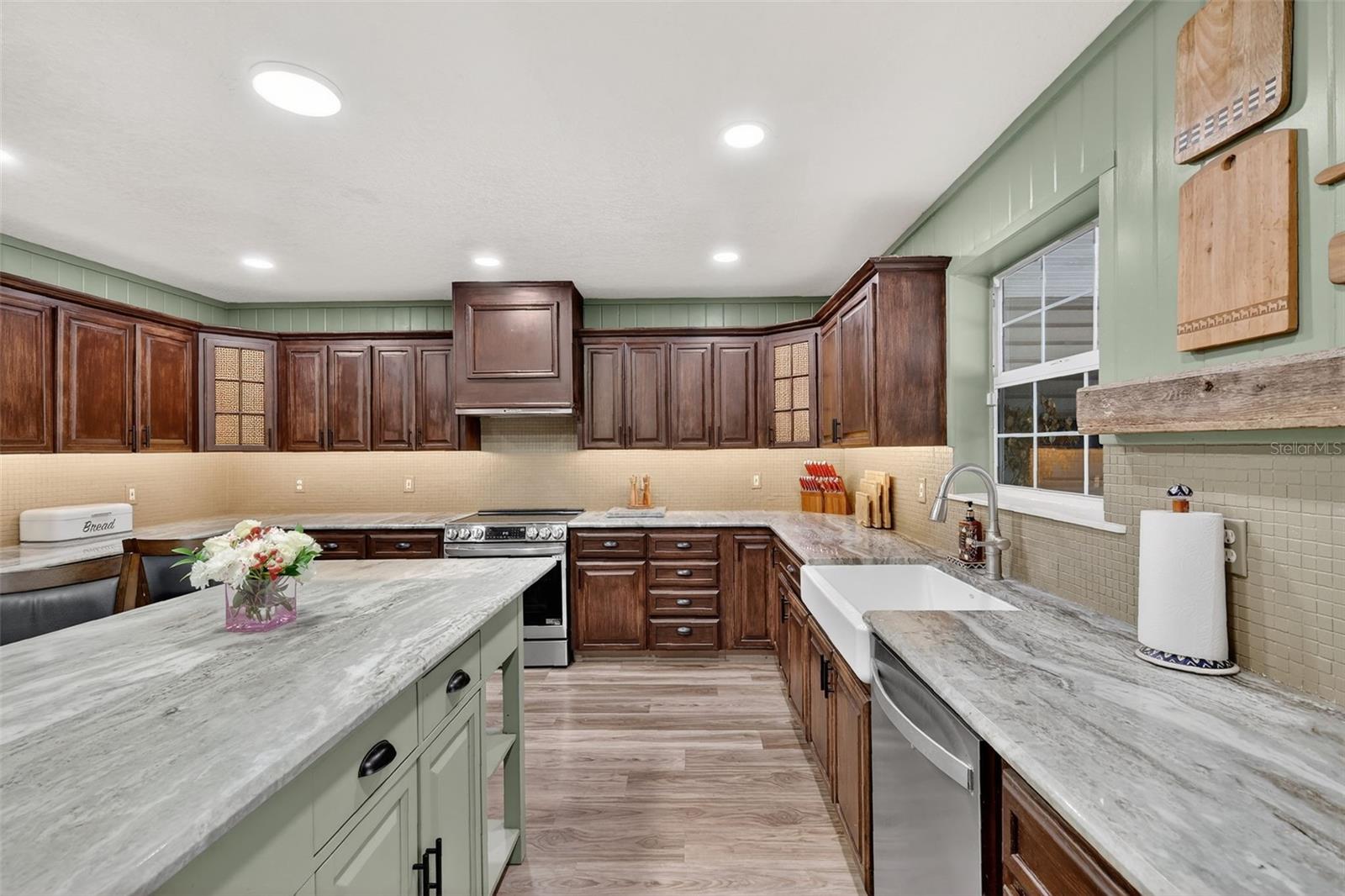 QUAIL POINT - Residential