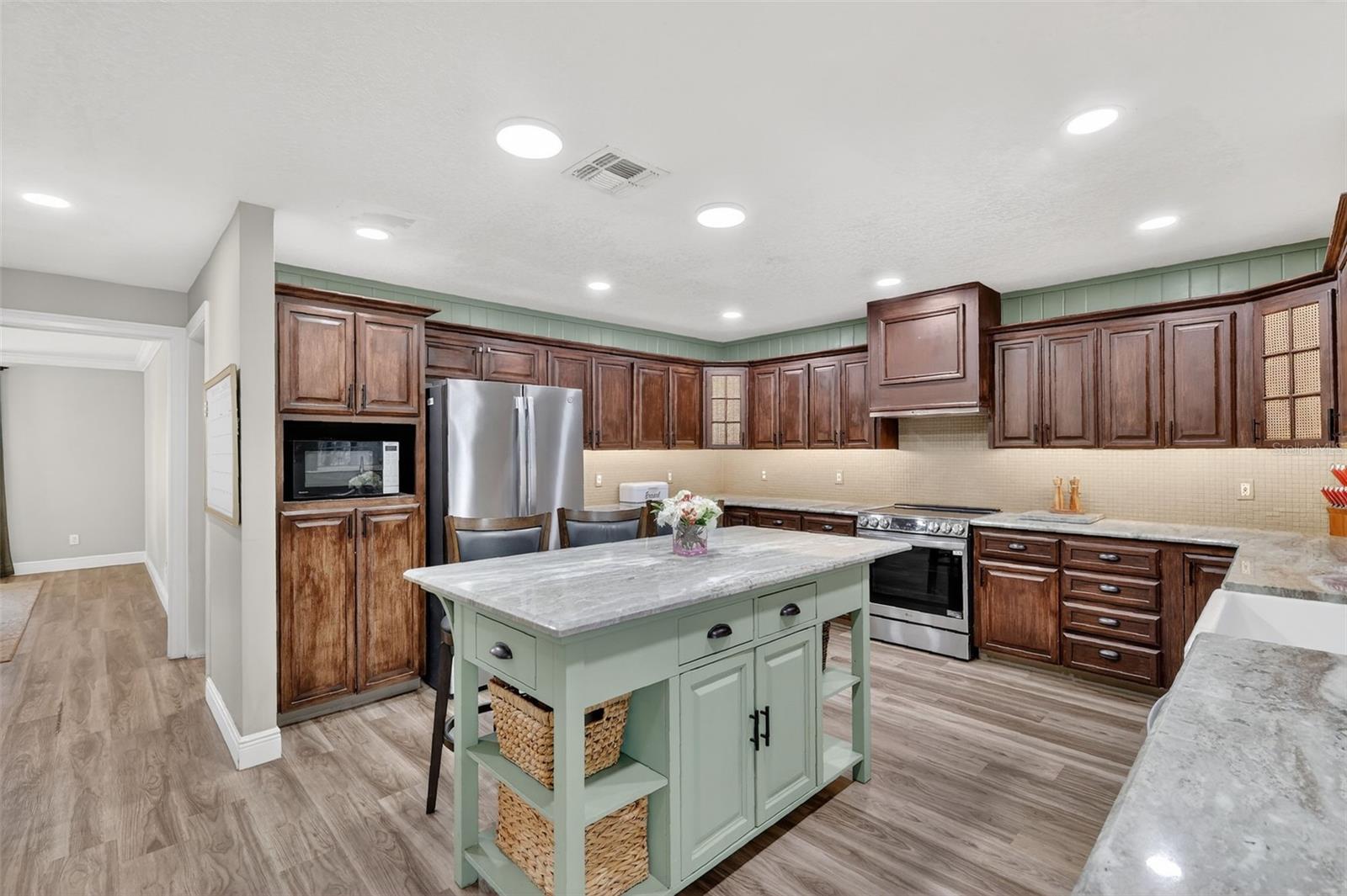 QUAIL POINT - Residential