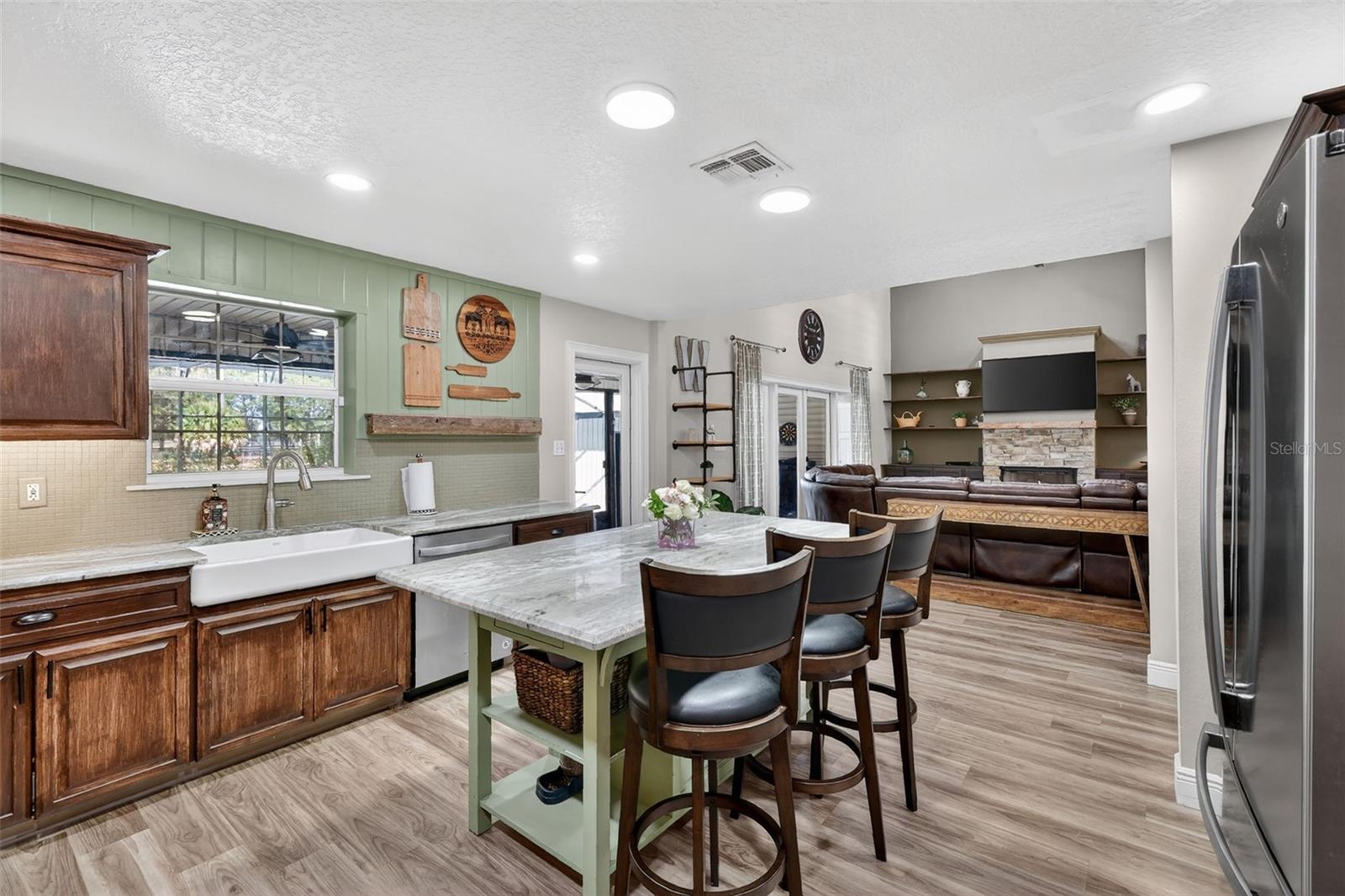 QUAIL POINT - Residential