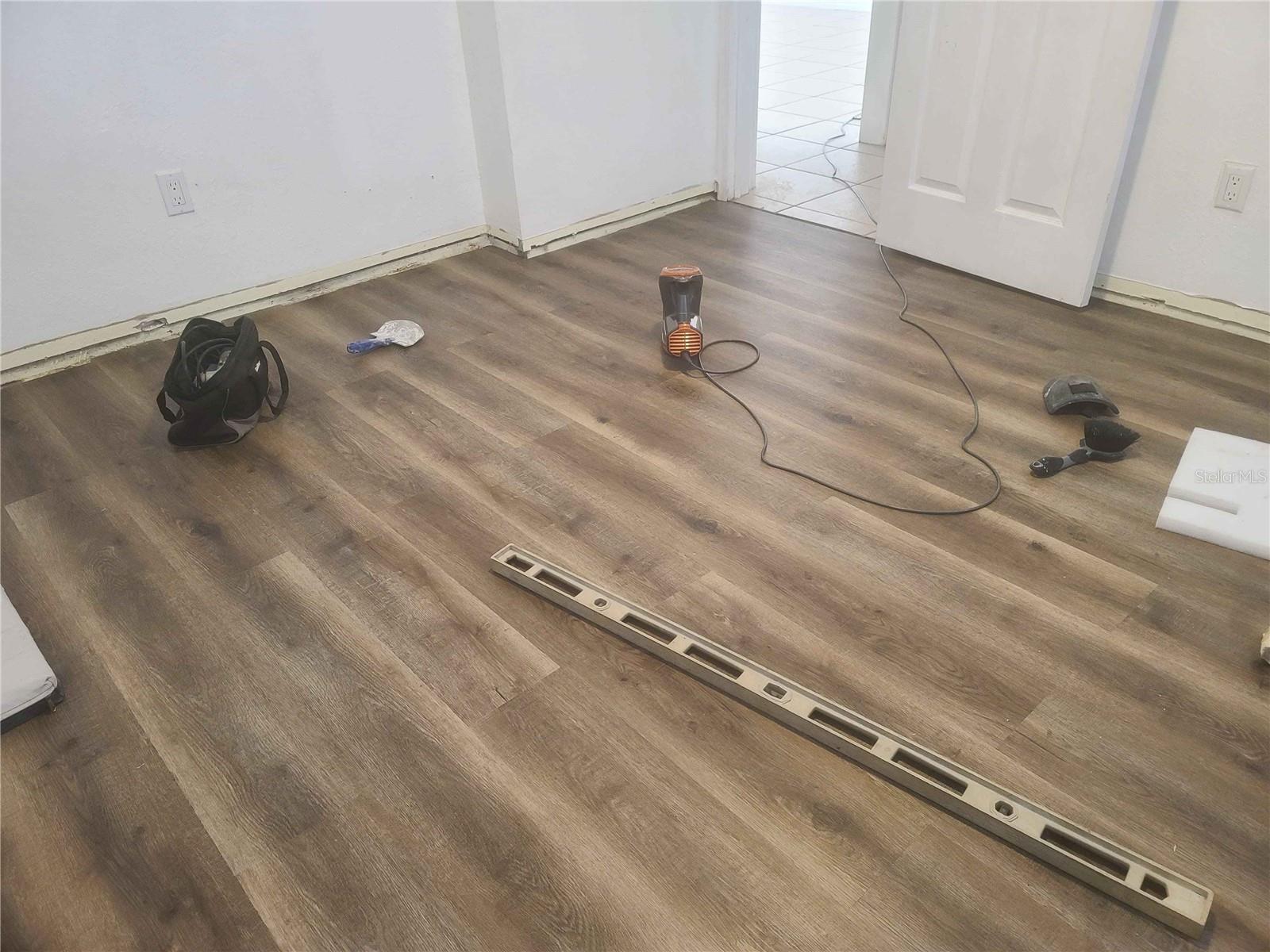 CLERMONT WOODLAWN - Residential Lease