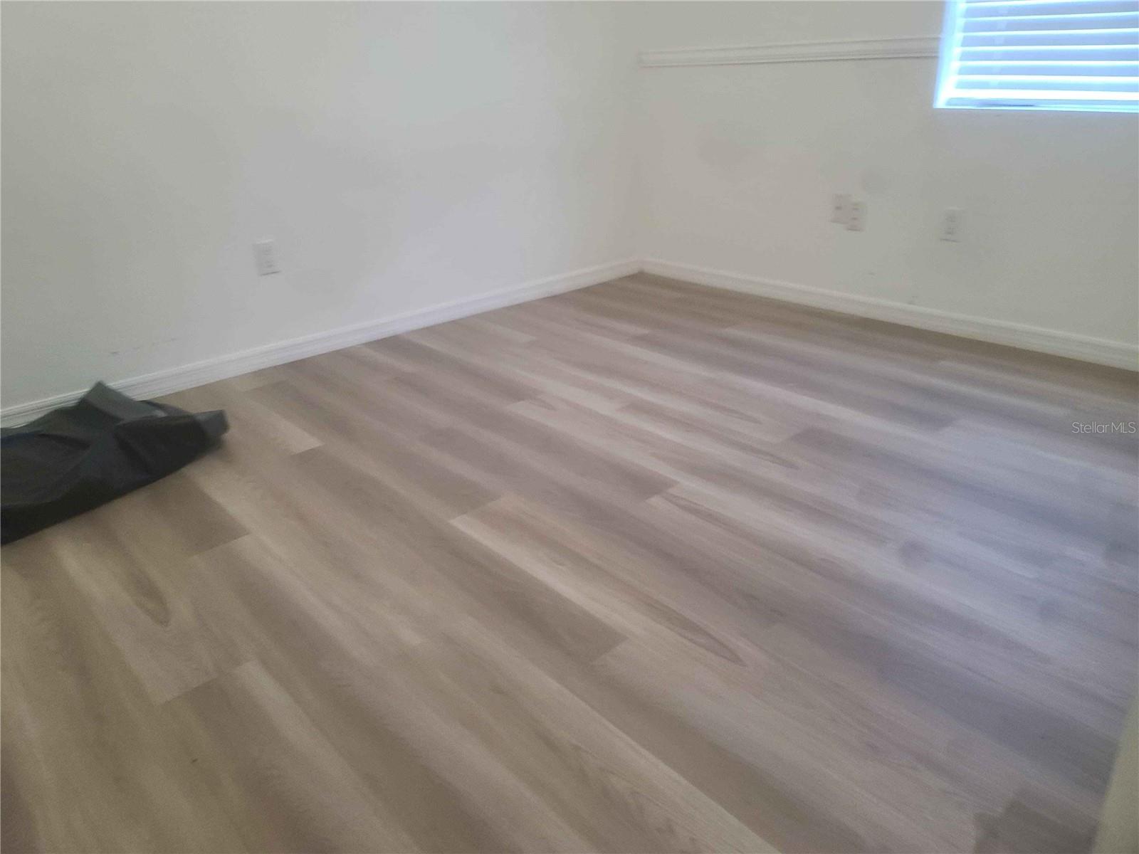 CLERMONT WOODLAWN - Residential Lease