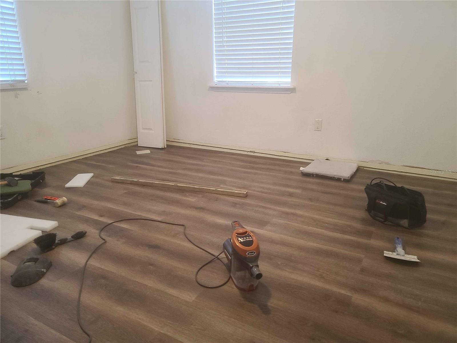 CLERMONT WOODLAWN - Residential Lease