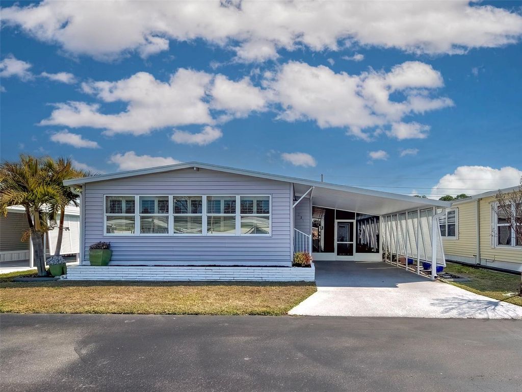 Photo of 252 Sun Air Circle, Osprey, FL 34229 (MLS # A4683143)