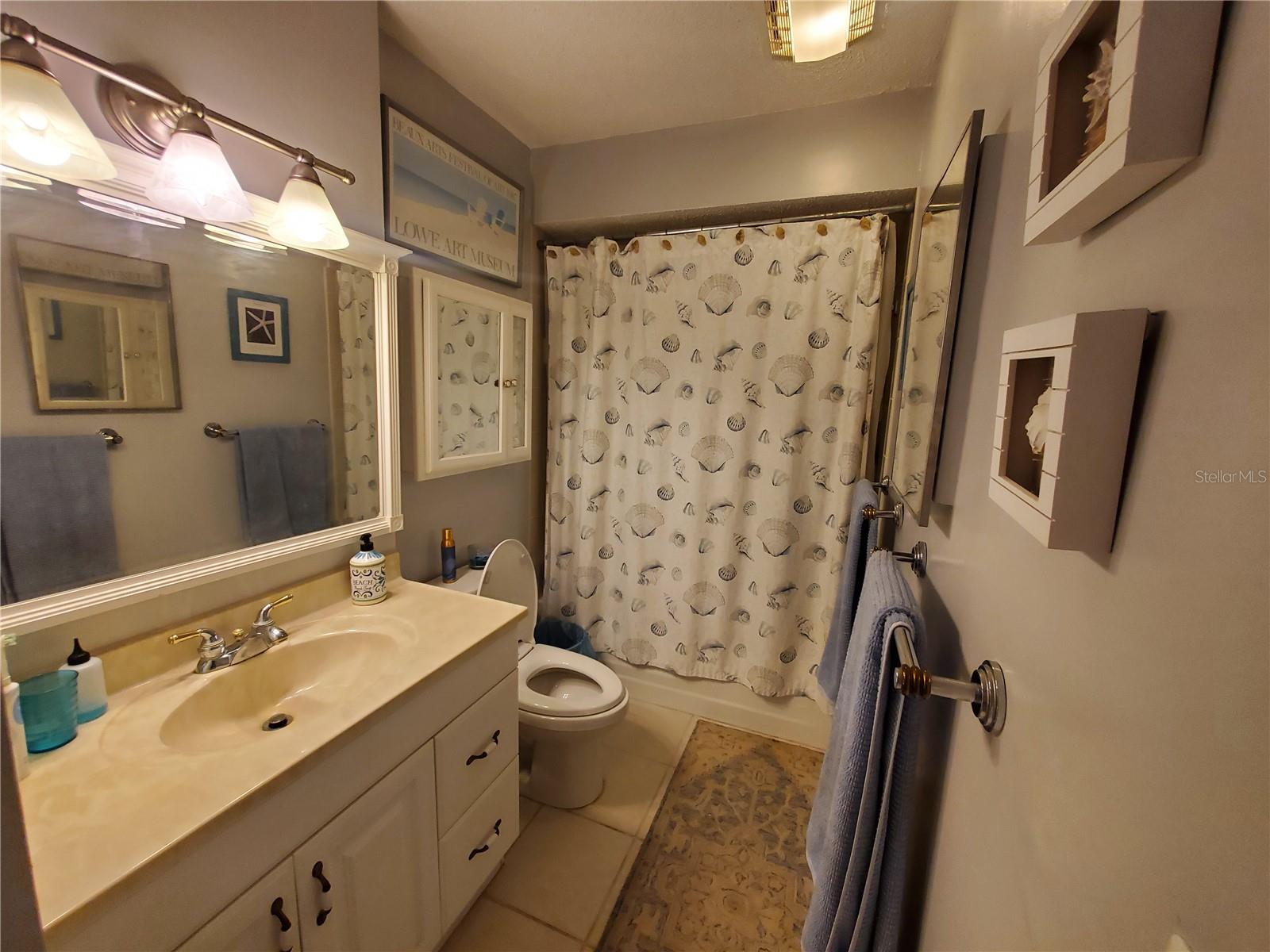 MISSION HILLS CONDO - Residential Lease