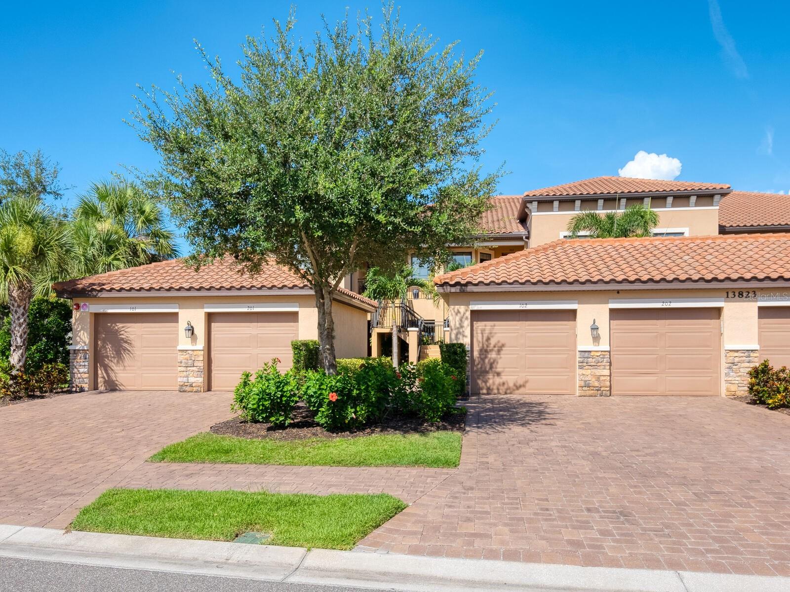 13823 MESSINA LOOP 101