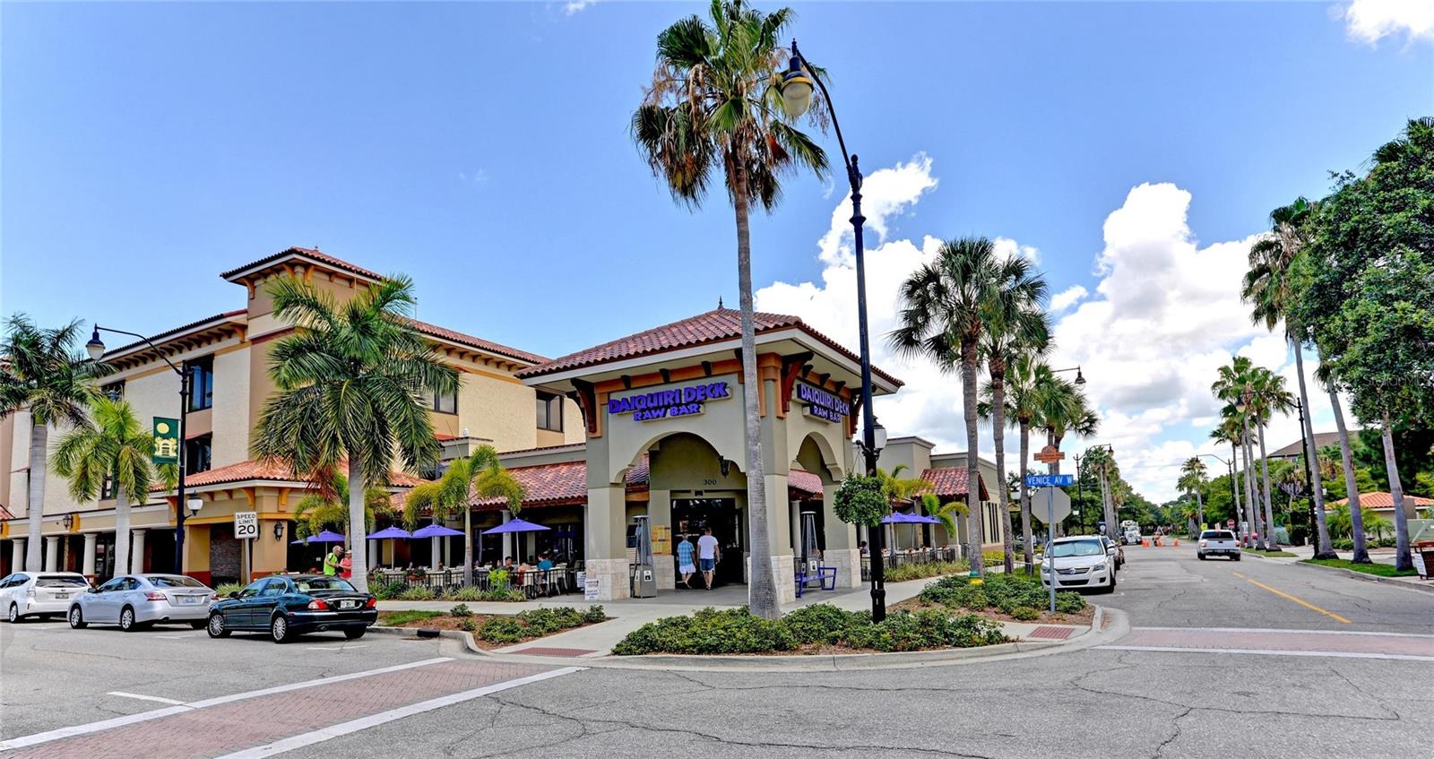 VENICE GARDENS - Residential