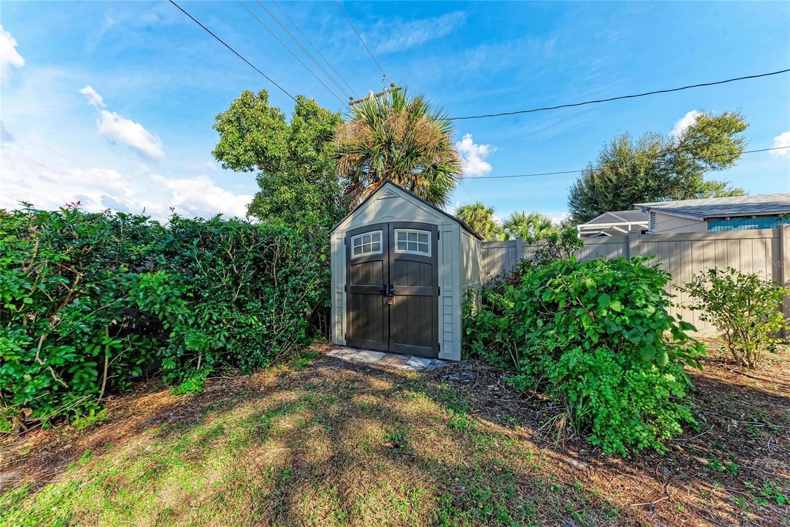 VENICE GARDENS - Residential