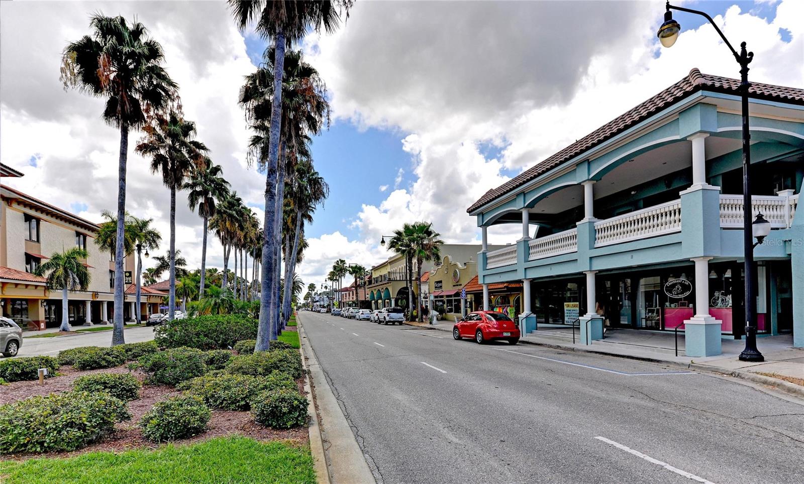 VENICE GARDENS - Residential
