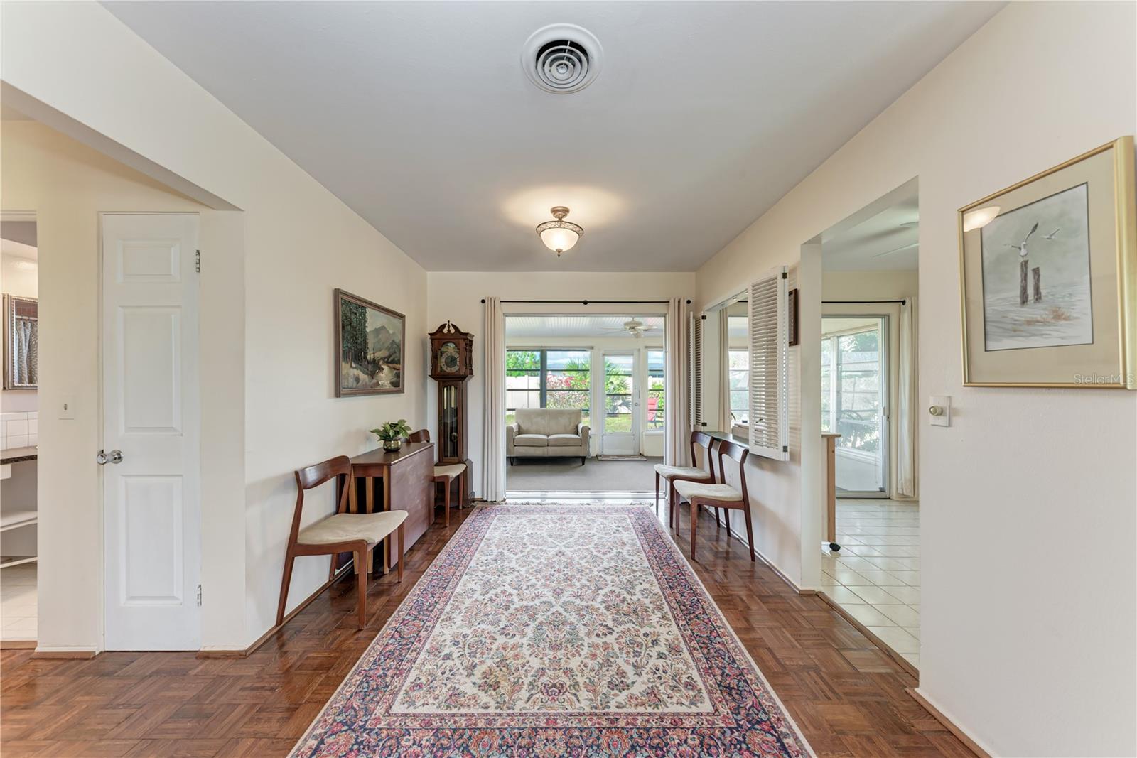 VENICE GARDENS - Residential