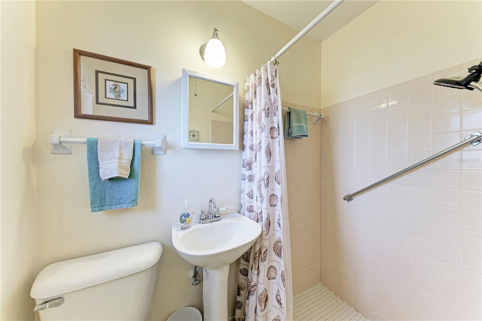 VENICE GARDENS - Residential