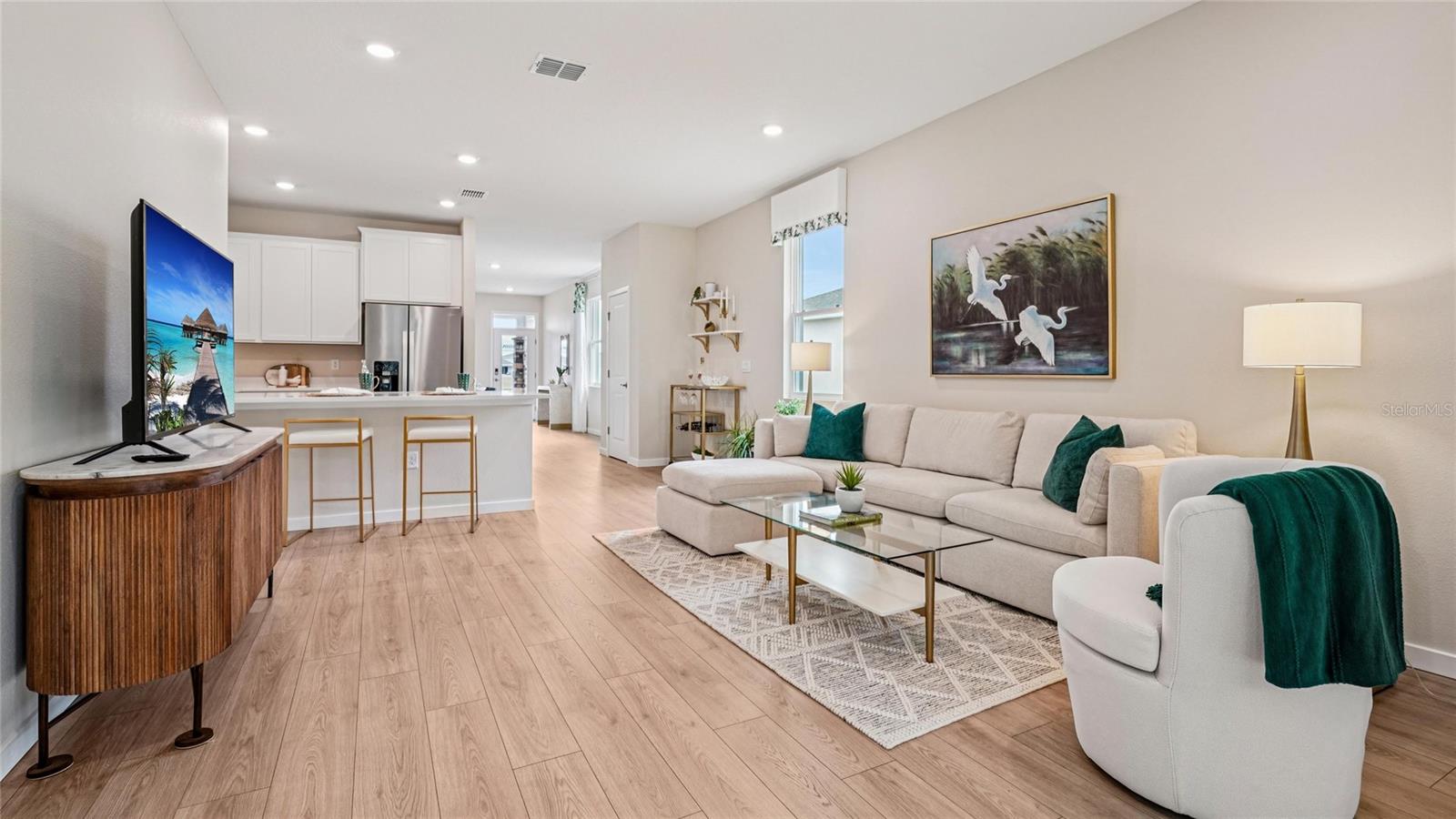 TWISTED OAKS - Residential