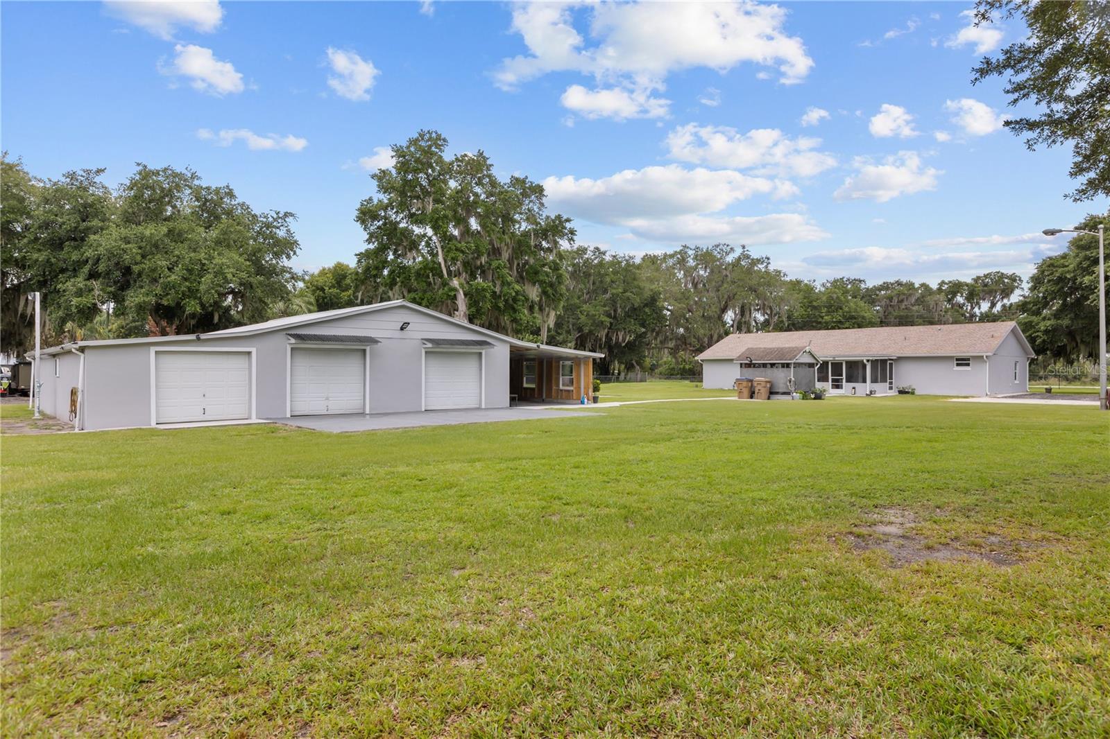 1960 HARBOR ROAD