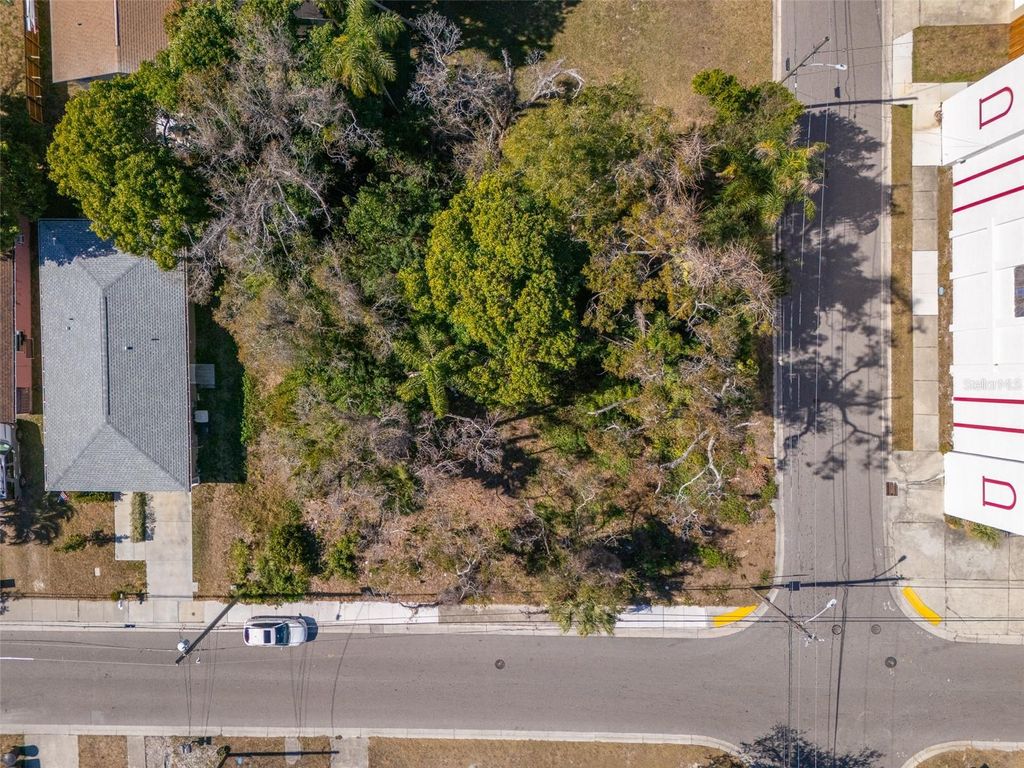 Photo of 1408 Pennsylvania Avenue, Clearwater, FL 33755 (MLS # TB8473387)