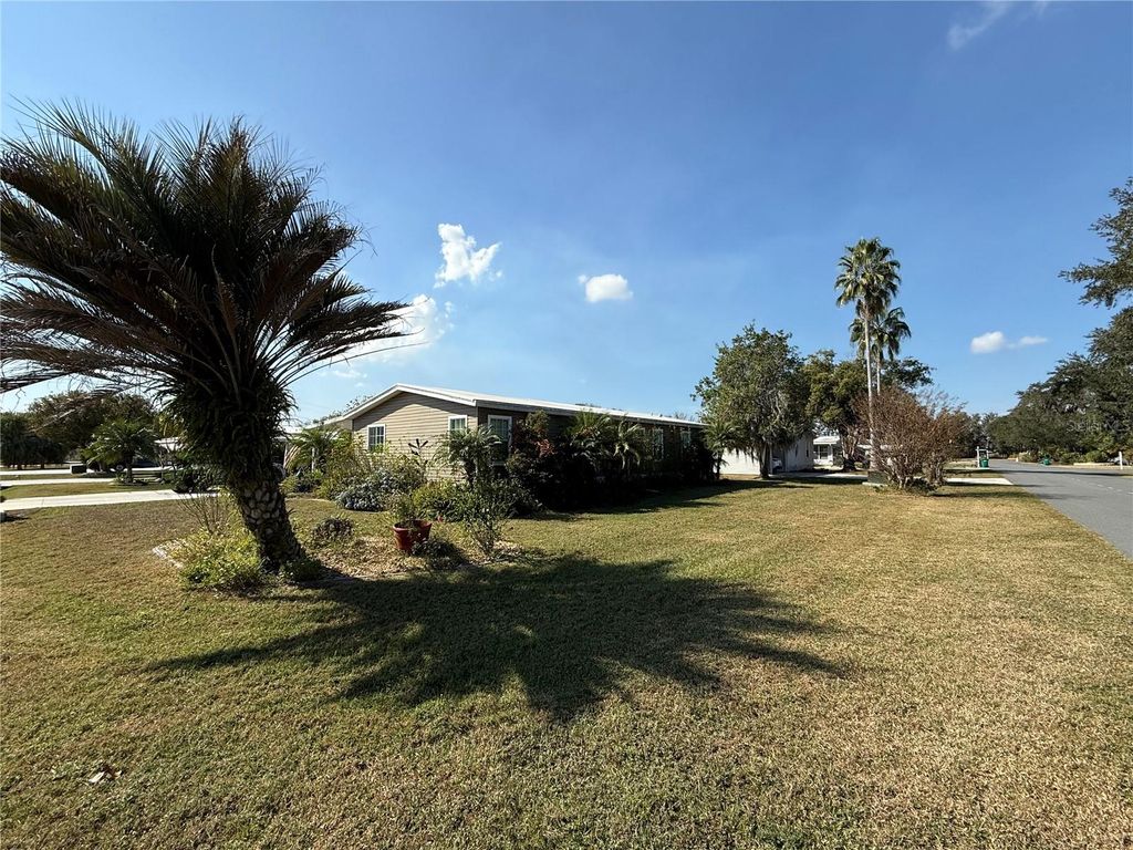 Photo of 50 Magnolia Lane, Wildwood, FL 34785 (MLS # G5104800)