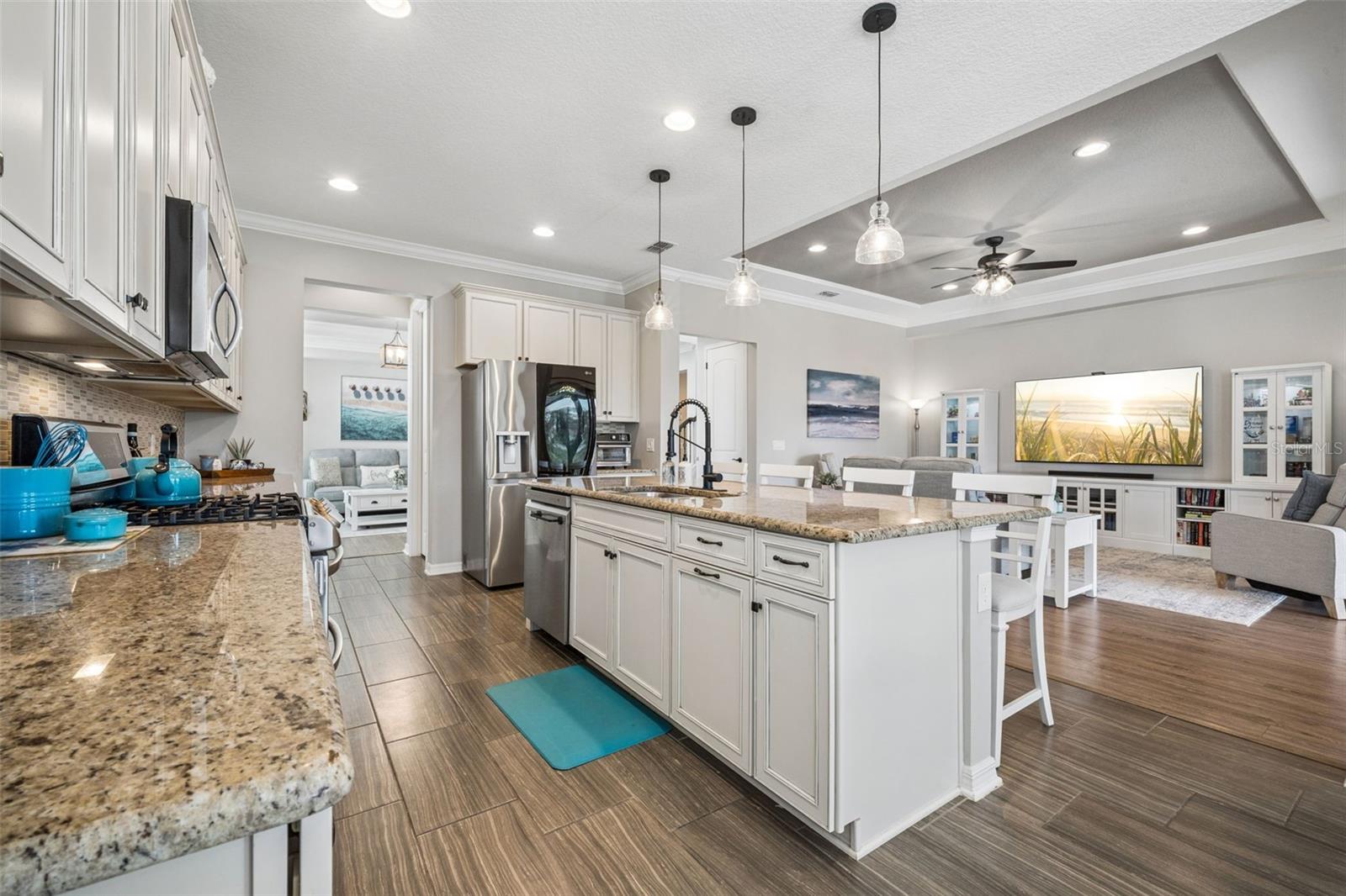 WATERSIDE/JOHNS LK-PH 2B - Residential