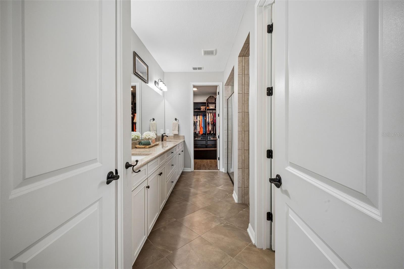 WATERSIDE/JOHNS LK-PH 2B - Residential