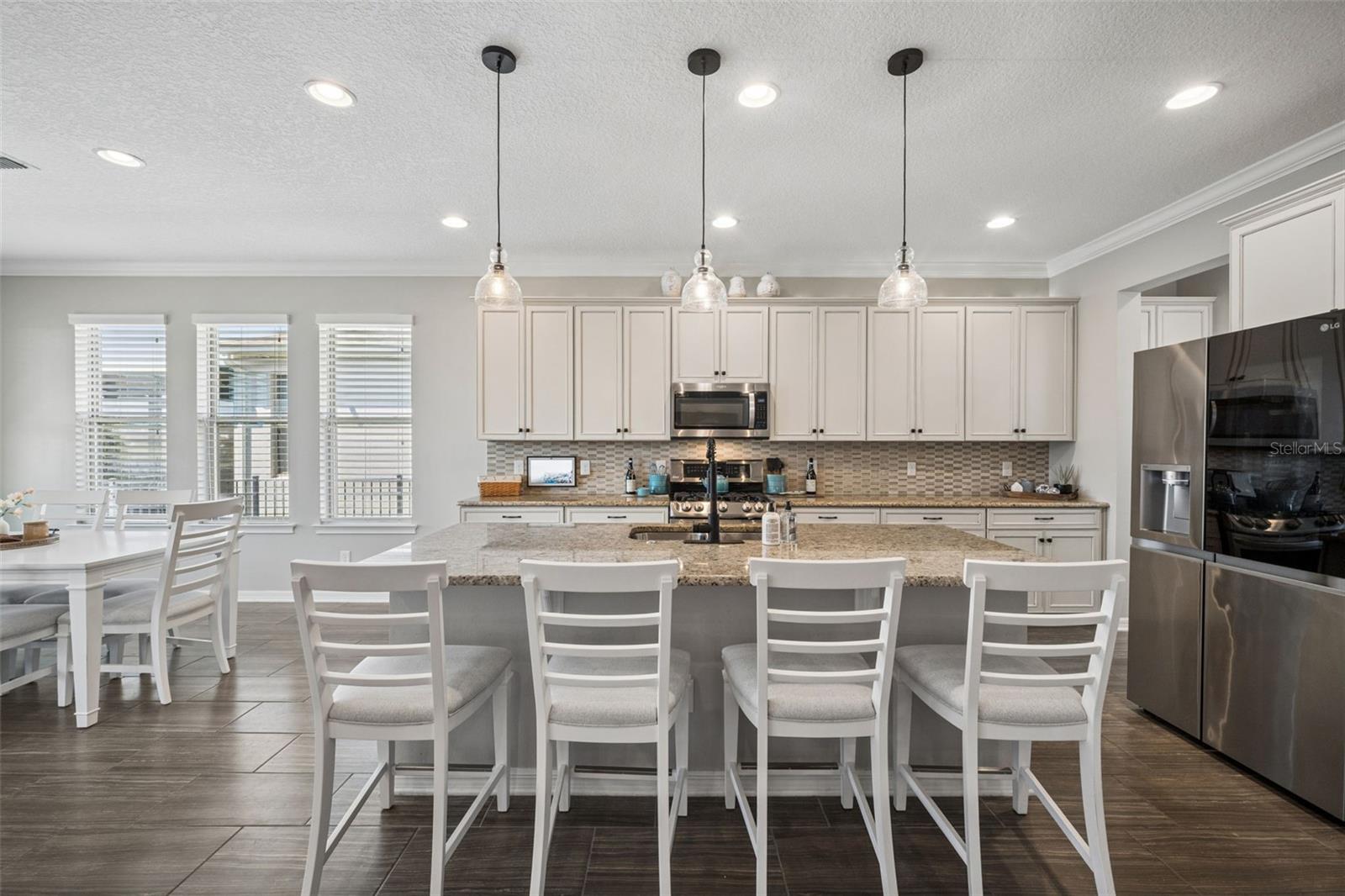 WATERSIDE/JOHNS LK-PH 2B - Residential