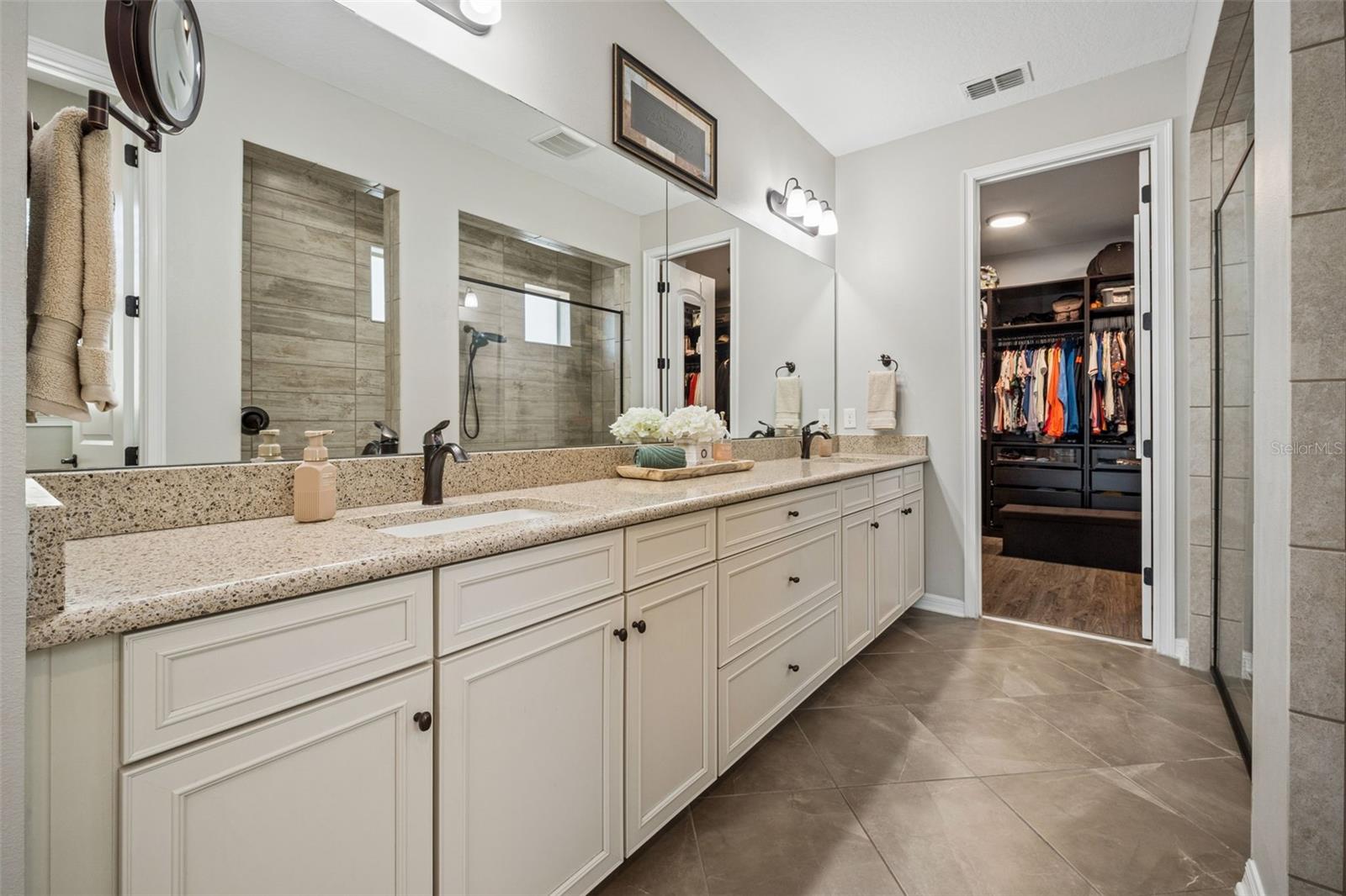 WATERSIDE/JOHNS LK-PH 2B - Residential