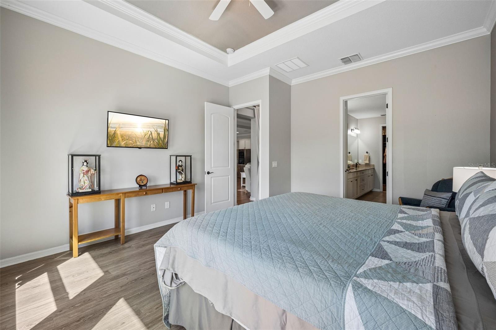 WATERSIDE/JOHNS LK-PH 2B - Residential