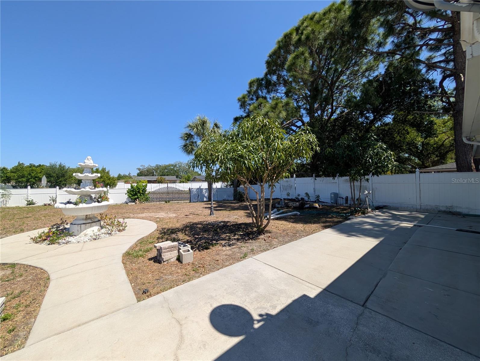 ORCHID LAKE VILLAGE - Residential Lease