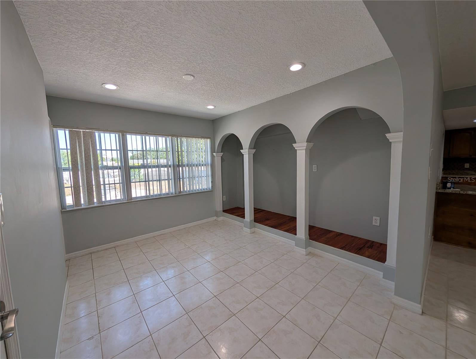 ORCHID LAKE VILLAGE - Residential Lease