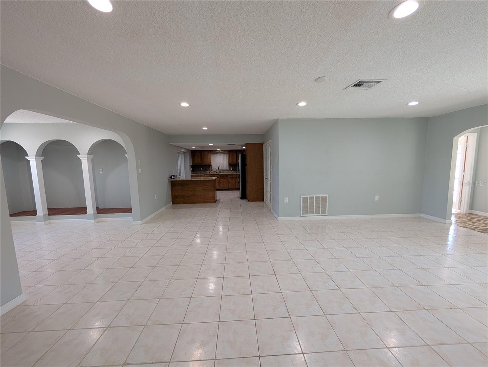 ORCHID LAKE VILLAGE - Residential Lease