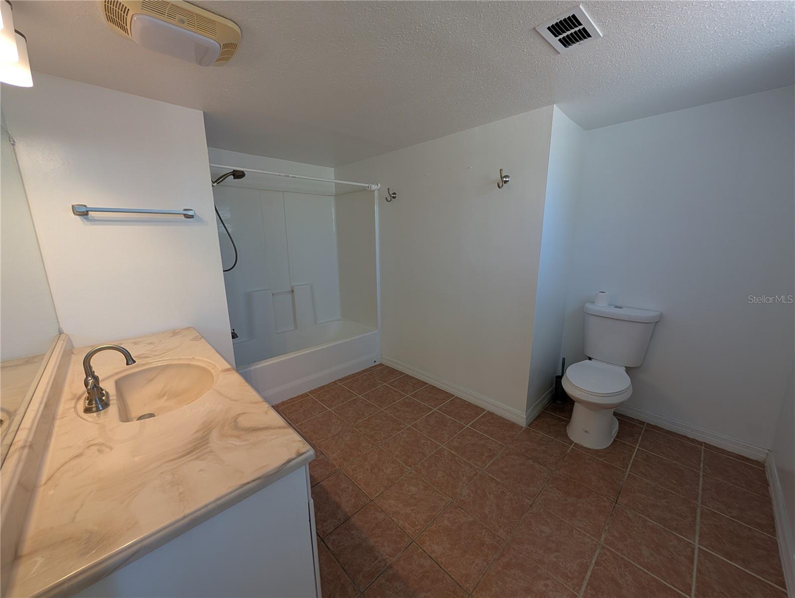 ORCHID LAKE VILLAGE - Residential Lease
