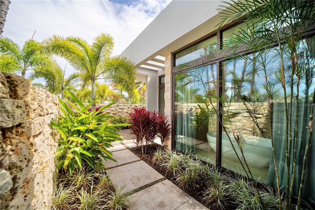 DORADO BEACH EAST - Residential