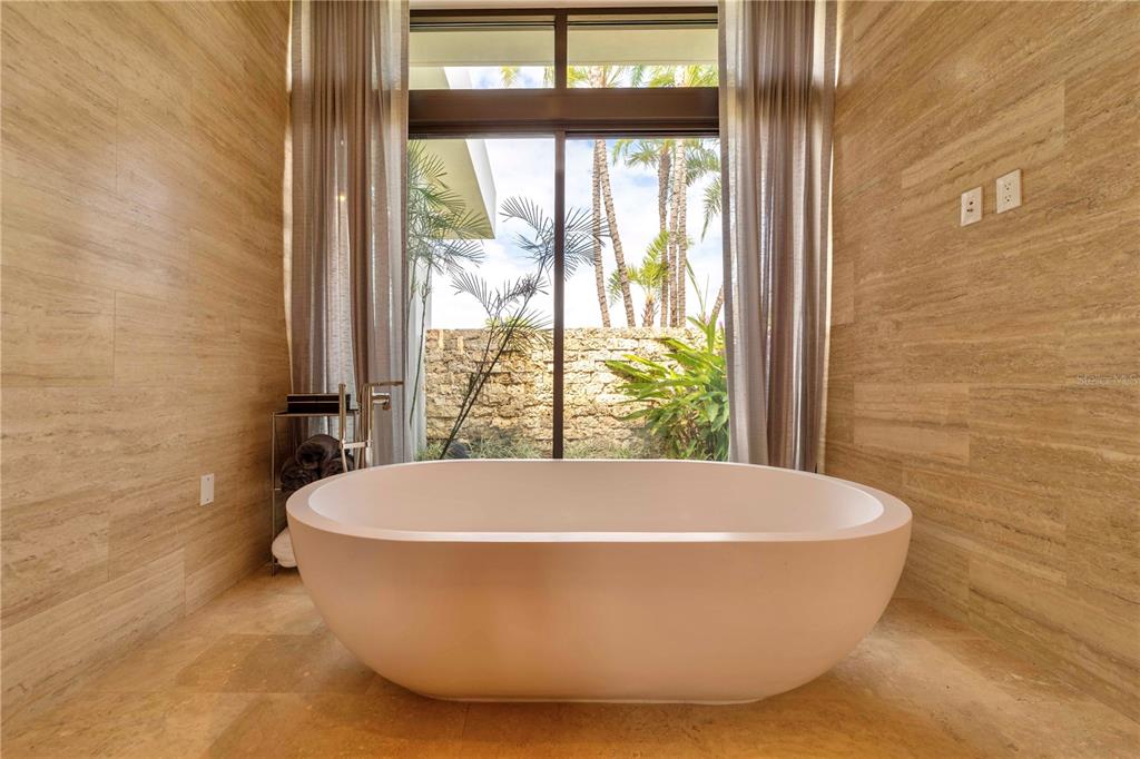 DORADO BEACH EAST - Residential