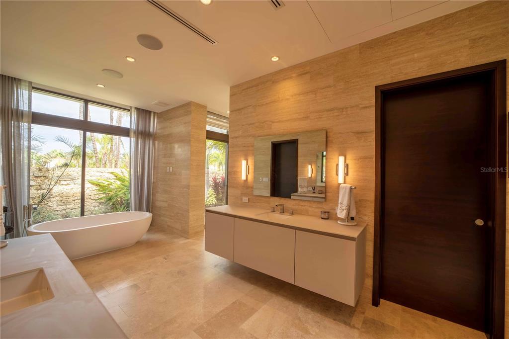 DORADO BEACH EAST - Residential