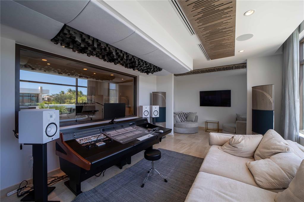 DORADO BEACH EAST - Residential