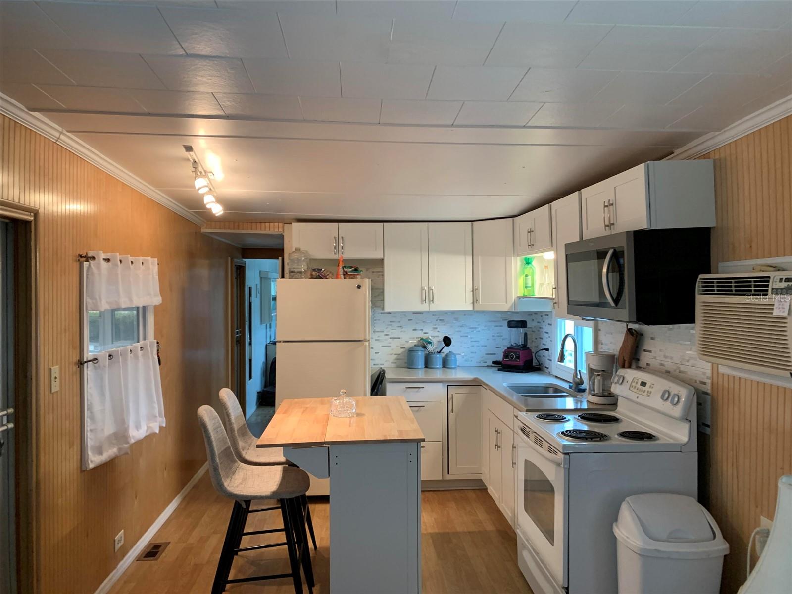 OASIS MOBILE HOME PARK UNREC - Residential