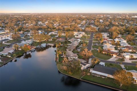 A home in SEMINOLE