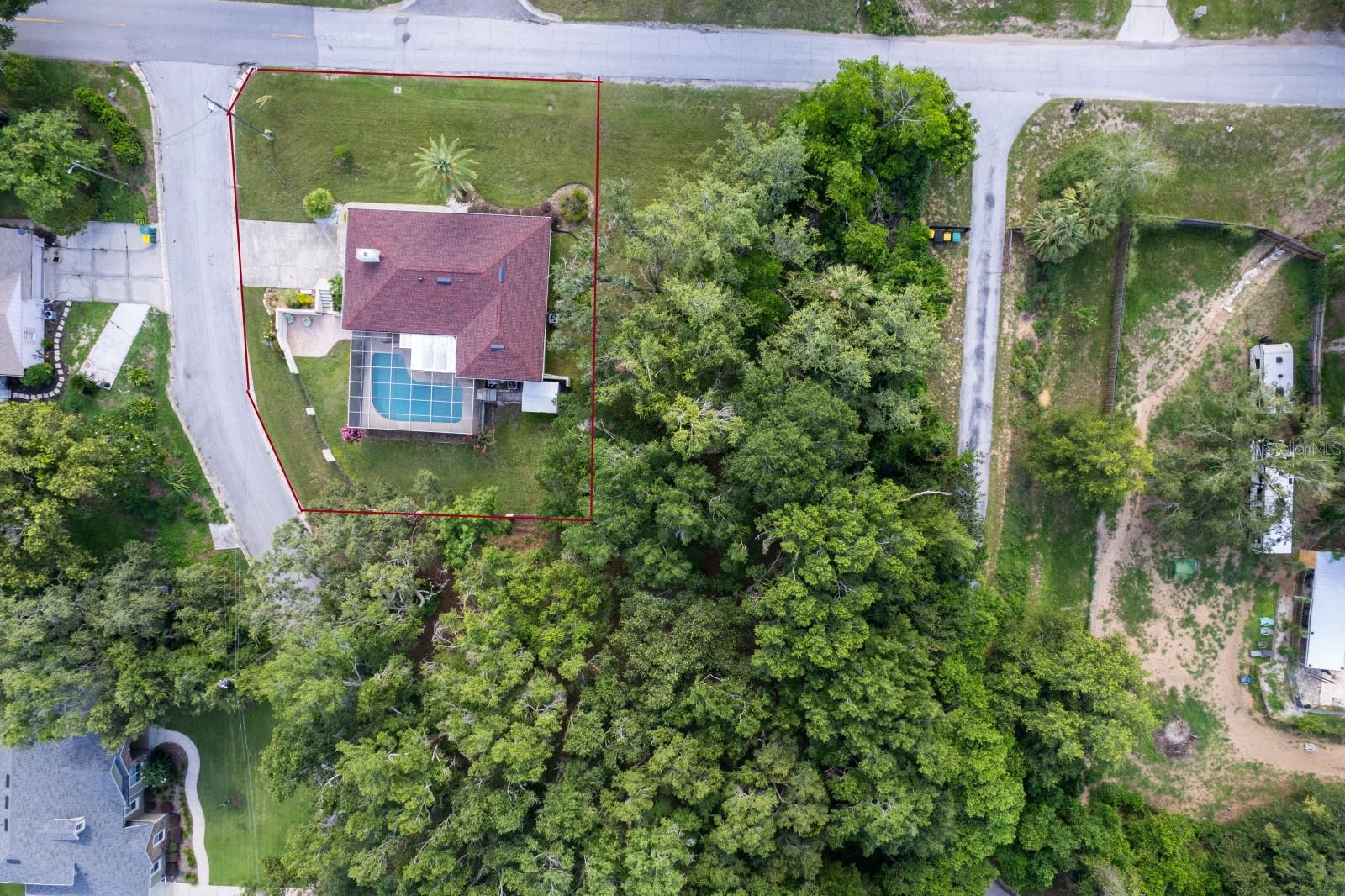 1220 COUNTRY CLUB ROAD